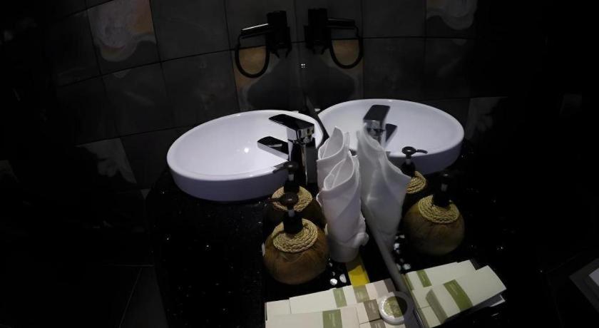 De Art Hotel Phnom Penh Eksteriør bilde