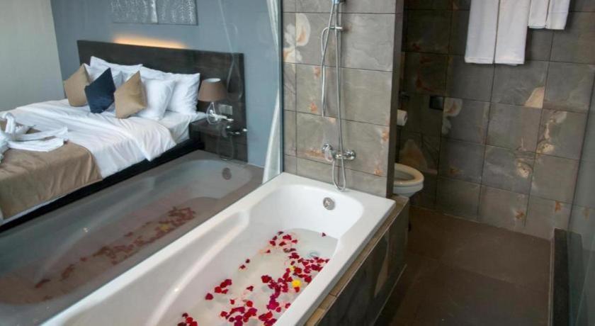 De Art Hotel Phnom Penh Eksteriør bilde